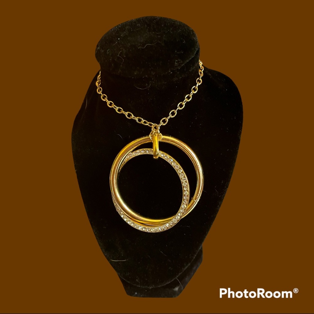 Double ring necklace